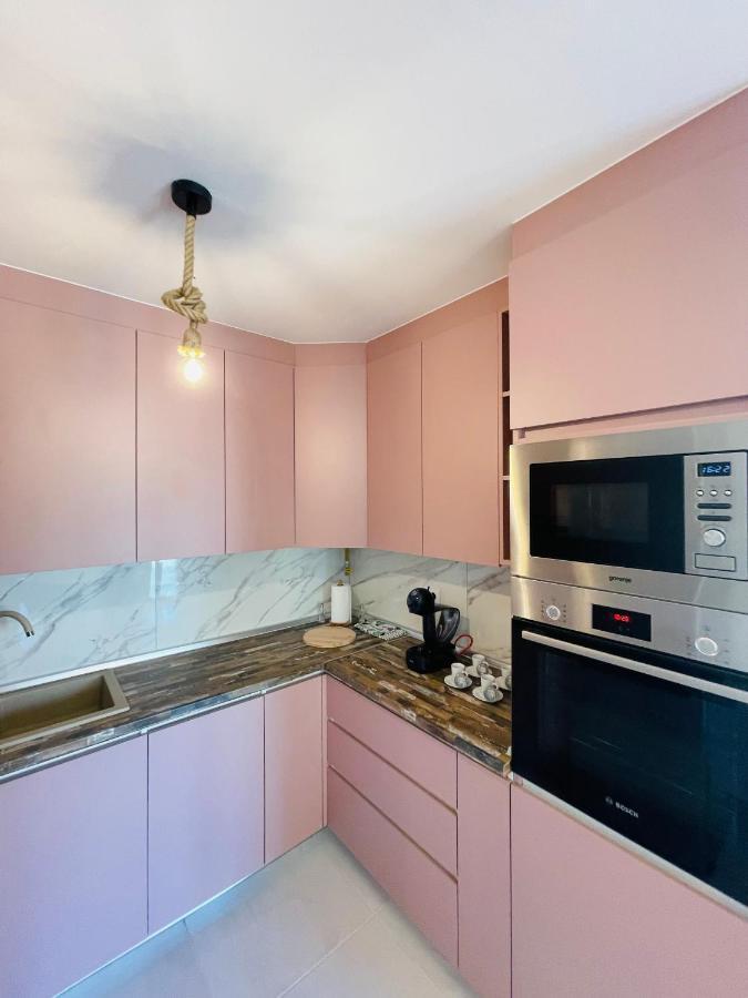 7 Apartment *